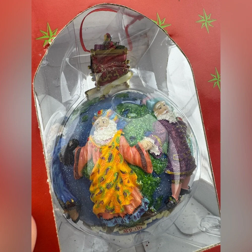 Christopher Radko Santa’s Around The World Large Ornament‎ NIB